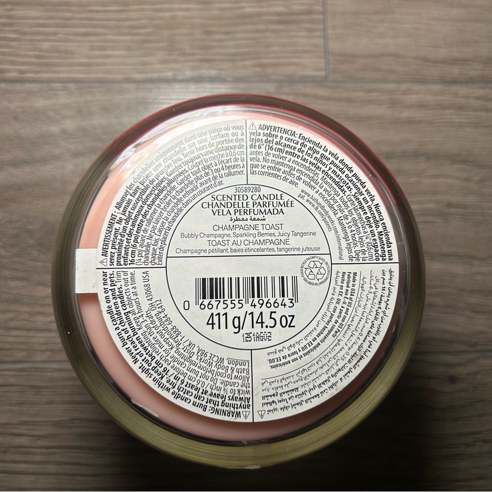 New Bath & Body Works 3-Wick Candle in Champagne Toast - Picture 3 of 5